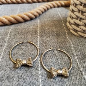 🤍 2 for 20 🤍 *vintage* bow detail hoop earrings